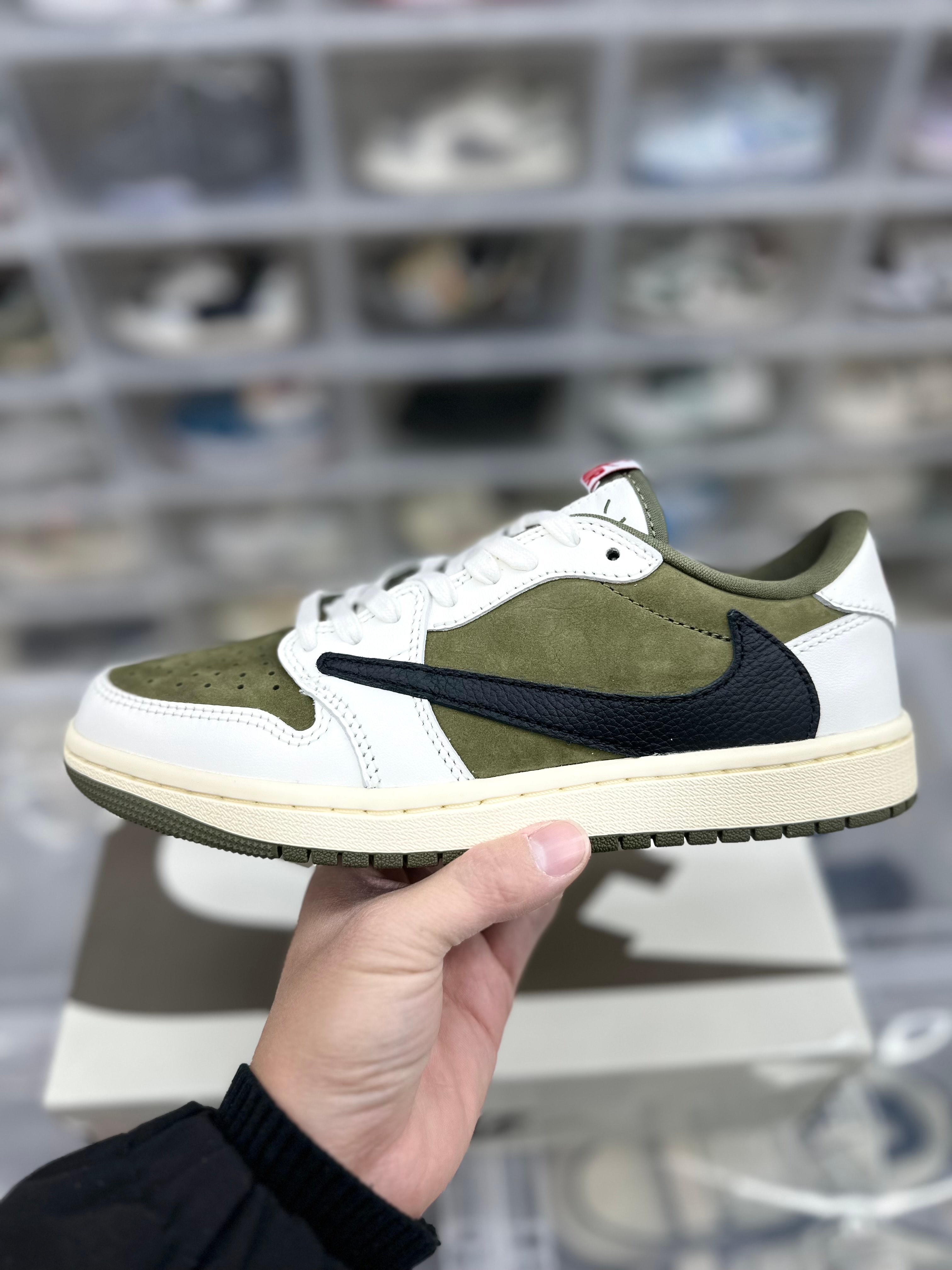 Nike Jordan 1 Low OG Medium Olive