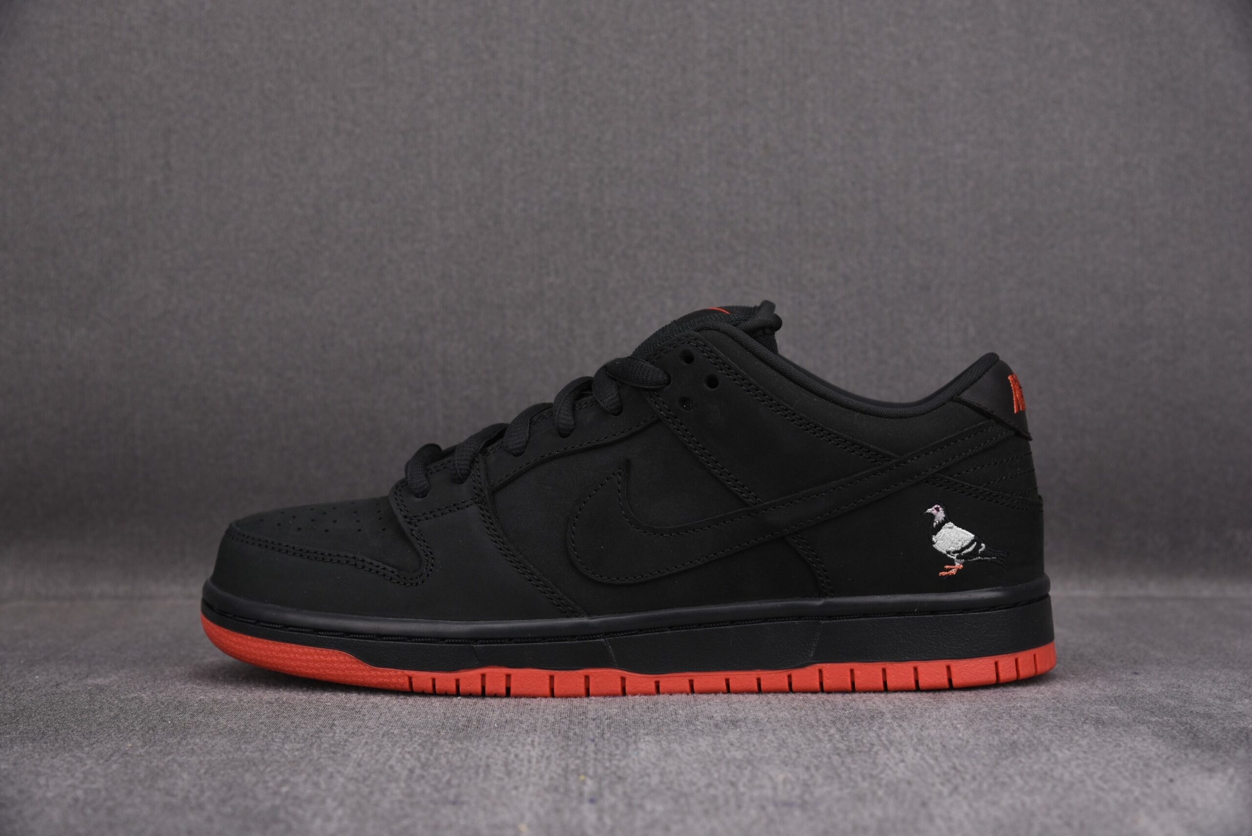 Nike SB Dunk Low TRD QS Black Pigeon